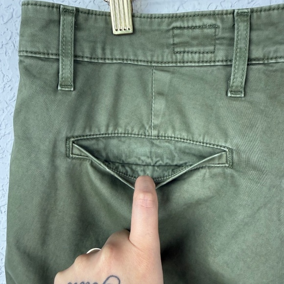 AG Adriano Goldschmied Mens Wanderer Olive Green Slim Trouser Shorts 33R - Picture 10 of 14